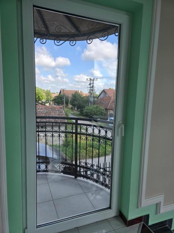 Adel'S Apartment Суботица Екстериор снимка